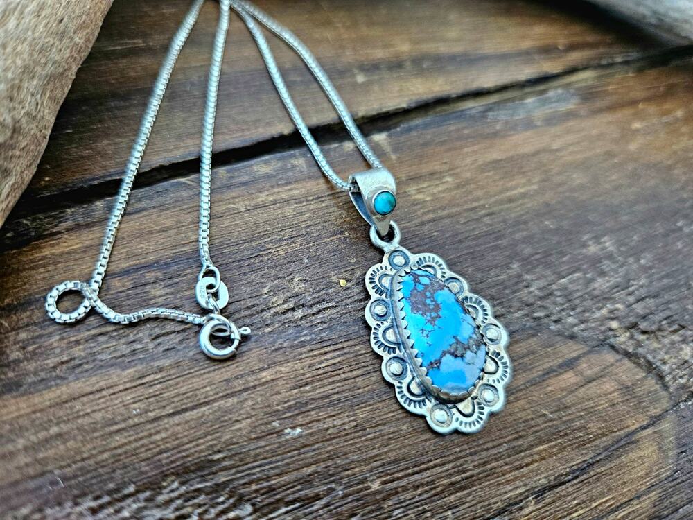 Southwestern 925 Sterling Silver Turquoise Pendant Necklace 16" Box Chain